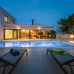 Villa 115 Visnjan
